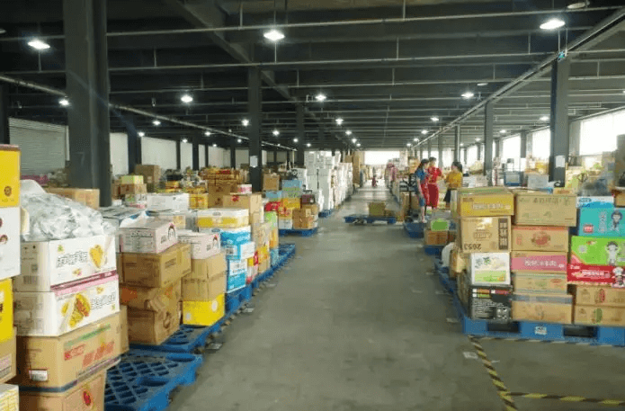 麦得邻产品与业务内容配图